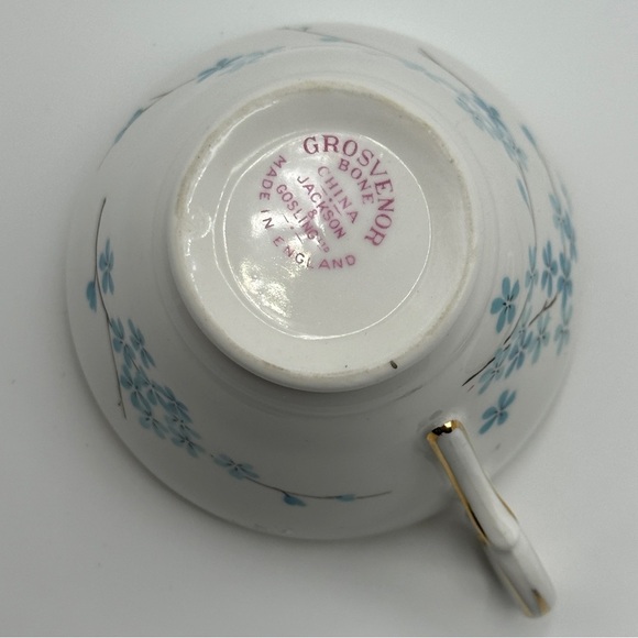 Jackson and Gosling Grosvenor Bone China Blue Floral Tea Cup and Saucer Set - Picture 7 of 10